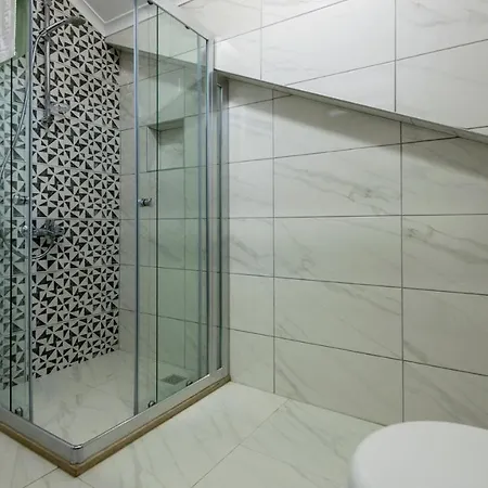 Hisar 1 - 4 Bedroom In Hisaroenue *