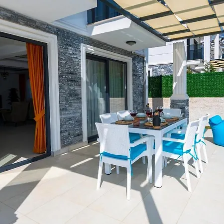 Hisar 1 - 4 Bedroom In Hisaroenue